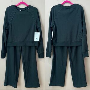 NWT jocker 2pc Set Dark Green Fleece Sweatshirt & Wide Leg Pants Womens Small